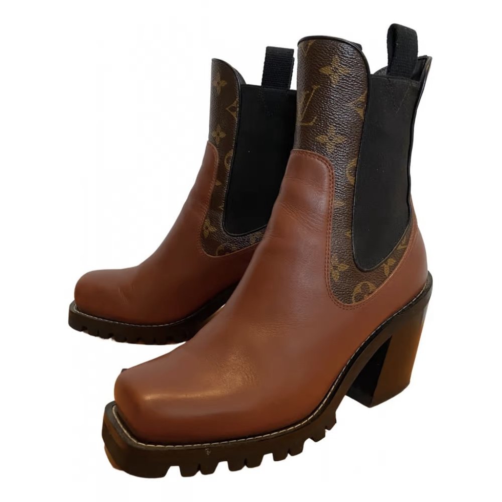 ***SOLD****Louis Vuitton Monogram Brown Chelsea Boots/Booties